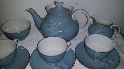 12 Piece Royal Doulton Forest Glade Tea Set