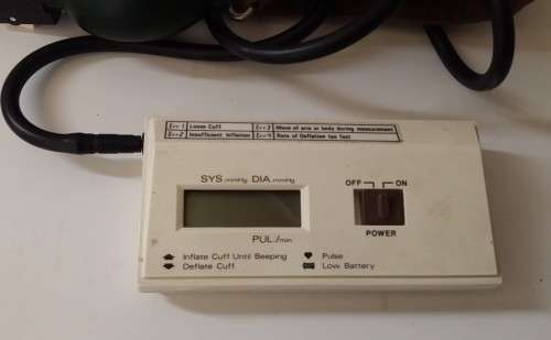 BLOOD PRESSURE MONITOR
