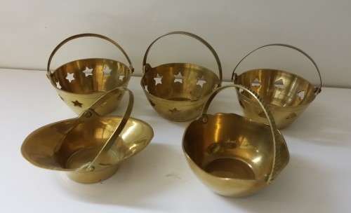 BRASS : LOT OF FIVE BASKETS 3 CM X 6 CM