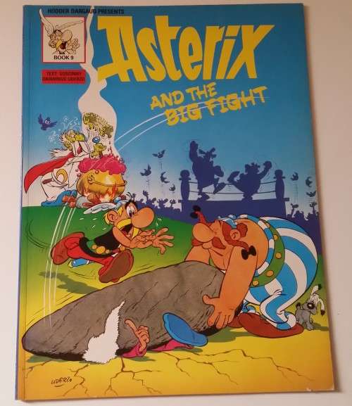 Book - Asterix and the big Fight