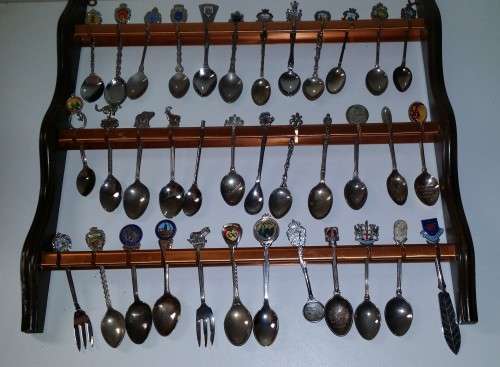 Teaspoon Display rack with teaspoons