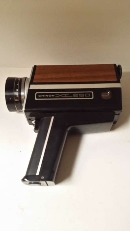 Chinon Japan XI 250  Camera - not tested