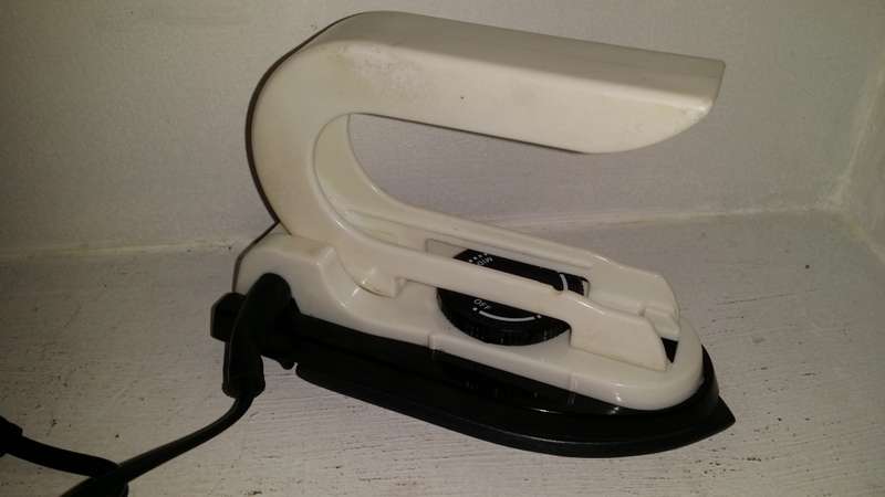 Electric Travel Iron