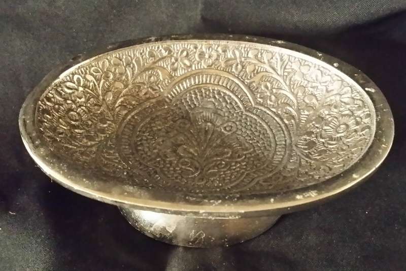 Silver Color Metal  Soap Dish / Bowl 14 x 5 cm