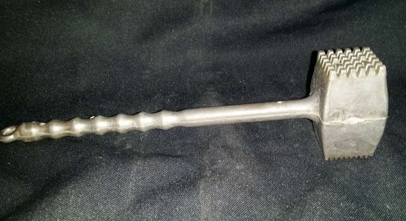 Vintage Metal  Meat Mallet 19 x 5 cm