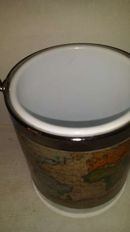 World map Ice Bucket 16 x 14 cm