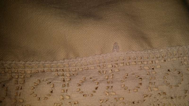 Table Cloth - embroidery cloth 75 x 75 cm
