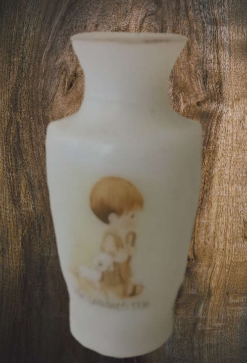 ENESCO JAPAN GLASS VASE 11 CM
