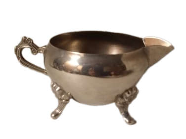silver plate creamer jug  6 x 8 cm