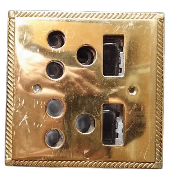 Brass Wall Socket Plug inPut