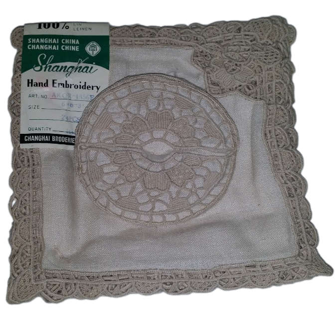 24 piece Hand Embroidery 12 Square and 12 Round Table Cloth