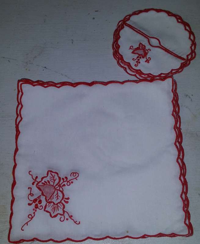 24 piece , Hand Embroidery 12 Square , 16 cm and 12 Round , 8 cm Table Cloth