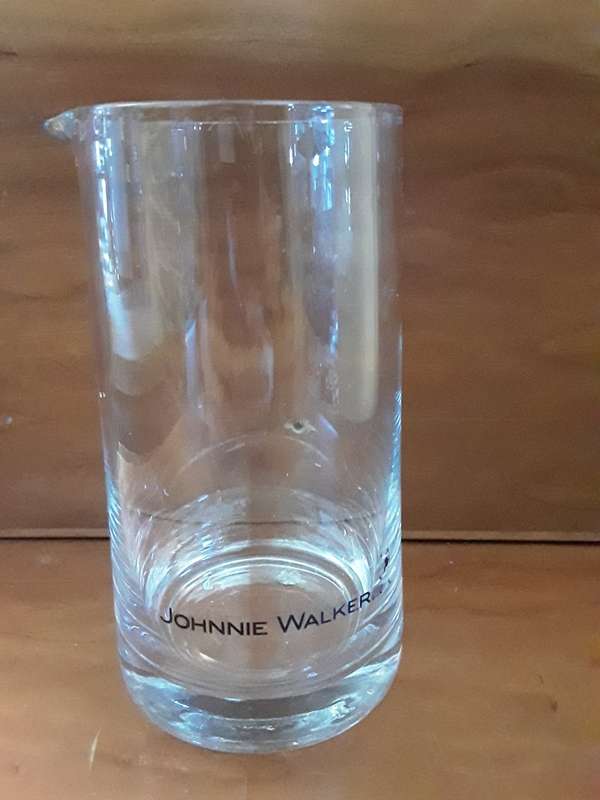 Johnnie Walker Jug    - 16  cm   Glass