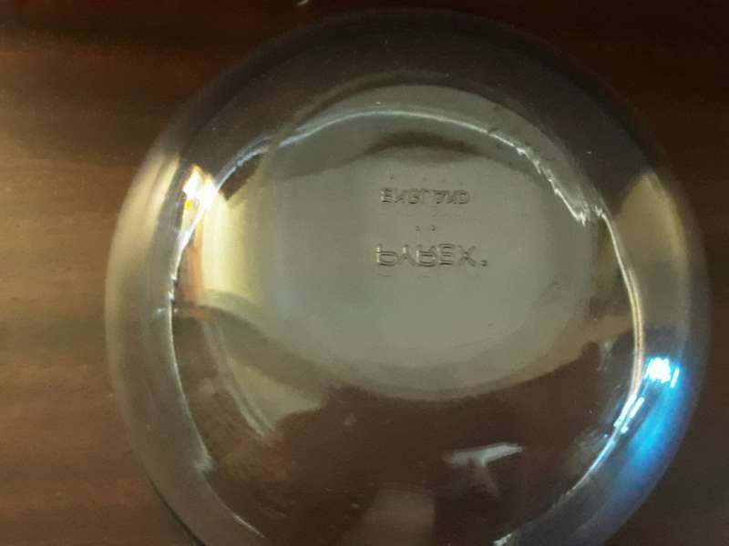 Pyrex Mixing  Bowl 16 x 8 cm