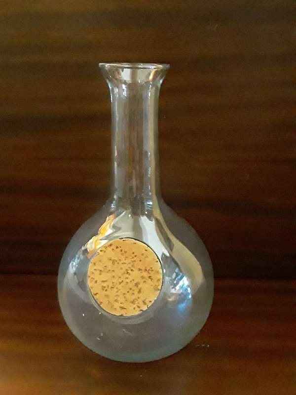 Glass  Decanter 23 x 12 cm