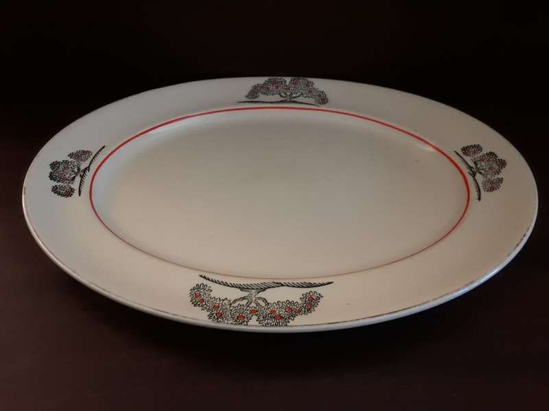 Victorian Johnson Bros England Serving Oval Platter 30 x 24 cm