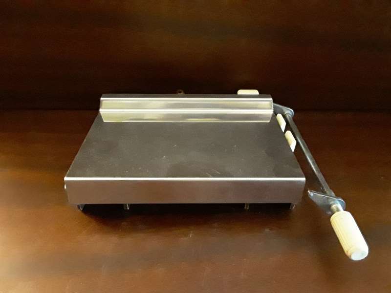 Cheese Cutter