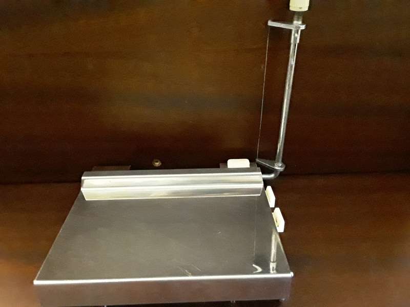 Cheese Cutter