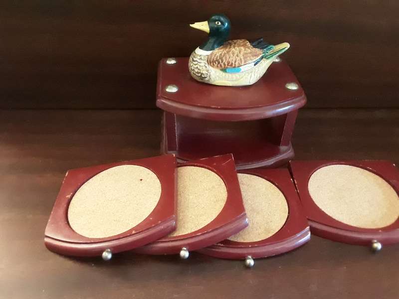 Wood and cork Coaster set with Duck