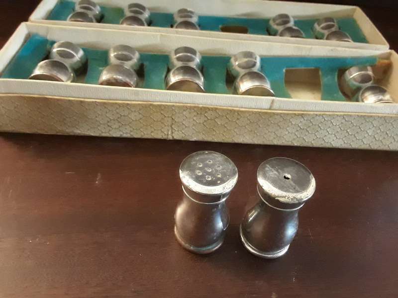 Louis Plate SPB 6 Sets of Salt And Pepper Shakers