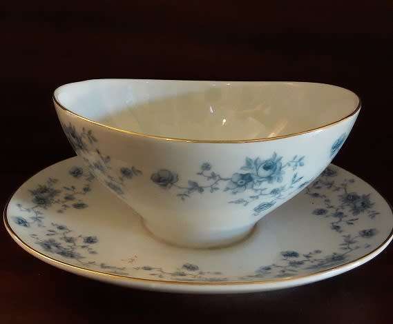 Johann Haviland Bavaria Germany Gravy Bowl 189 x 14 cm
