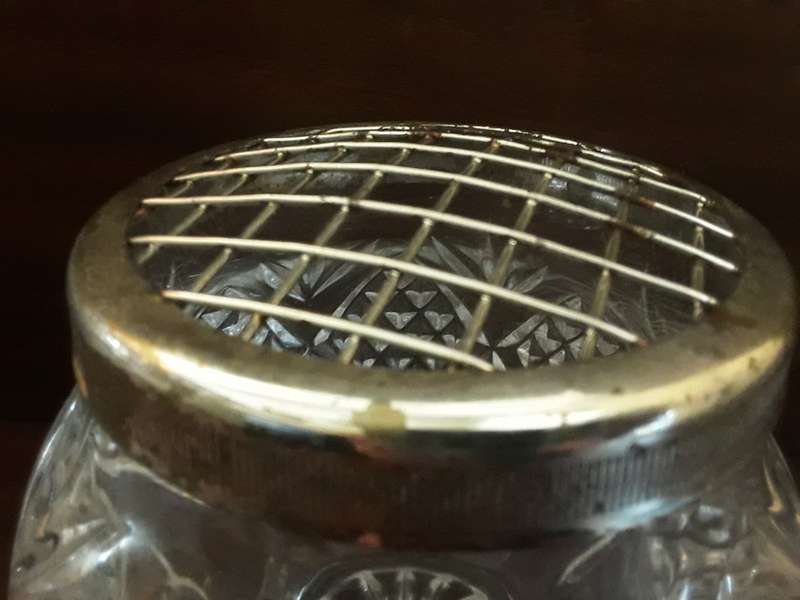 Crystal Cut Glass Vase 11cm x 14cm