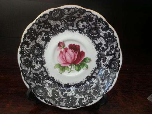 ROYAL ALBERT SAUCER