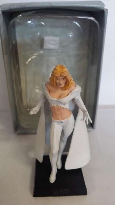 MARVEL FIGURINE EMMA FROST
