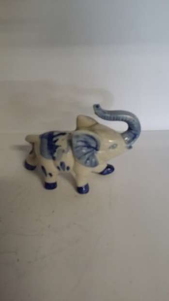 DELF ELEPHANT ORNAMENT