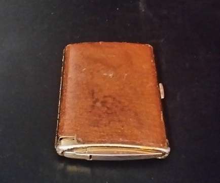 VINTAGE LEATHER AND METAL  CIGARETTE CASE  WITH BUILT IN LIGHTER