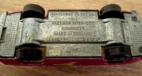 2x Matchbox cars and 1x "Welly" Mini Cooper car. All die cast models.