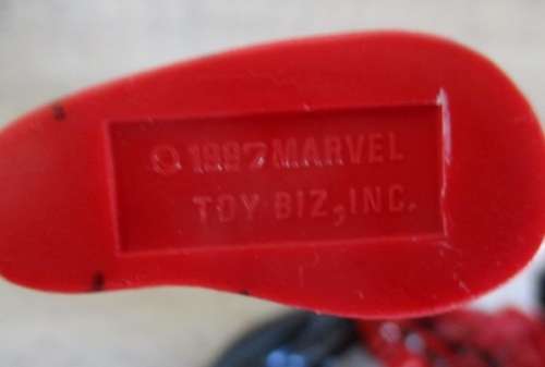 Spiderman Action Figure !! Toy Biz 1997. Nice size !!!