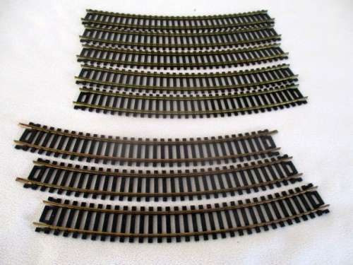 Railway Tracks. Mixed tracks ! 5x Tyco & 3x Atlas railway tracks. Unboxed. Good condition.