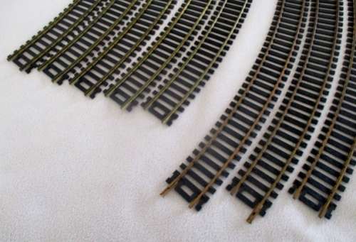 Railway Tracks. Mixed tracks ! 5x Tyco & 3x Atlas railway tracks. Unboxed. Good condition.