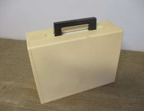 Vintage Husqvarna 5710 Portable Sewing Machine   Electronic Control   Sweden   With Foot Control