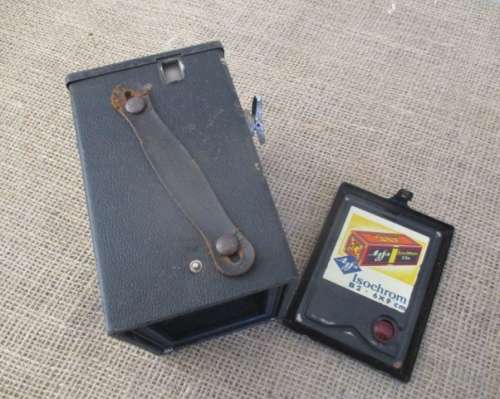 A Full Life And Nearly 90Year Old !!!!  Antique Agfa Box 44 6 x 9 Camera    1932   Germany