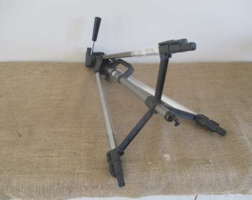Brand New !!!!   Handy Sized Minolta MX 777 Tripod In Original Carton Container   MIB