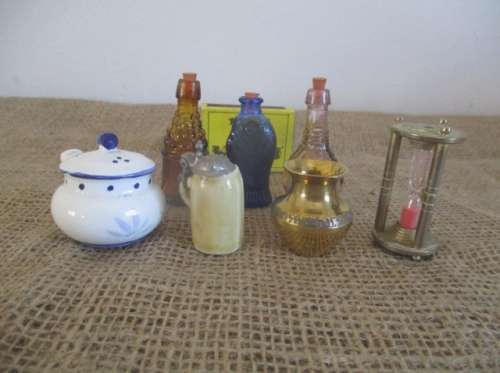 A Nice Cute Collection Of 7x Vintage Printer's Tray Ornaments