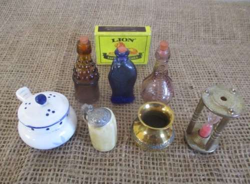 A Nice Cute Collection Of 7x Vintage Printer's Tray Ornaments