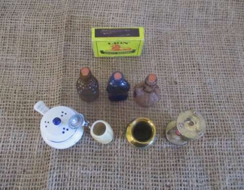 A Nice Cute Collection Of 7x Vintage Printer's Tray Ornaments