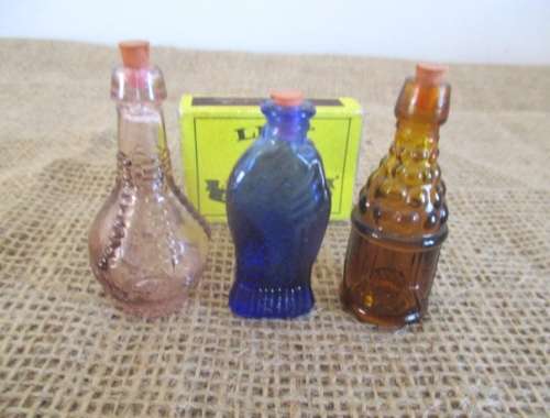 A Nice Cute Collection Of 7x Vintage Printer's Tray Ornaments