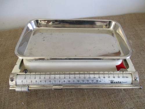Vintage Vesta Favorit Kitchen Scale         1940 - 1950      Made in West Germany