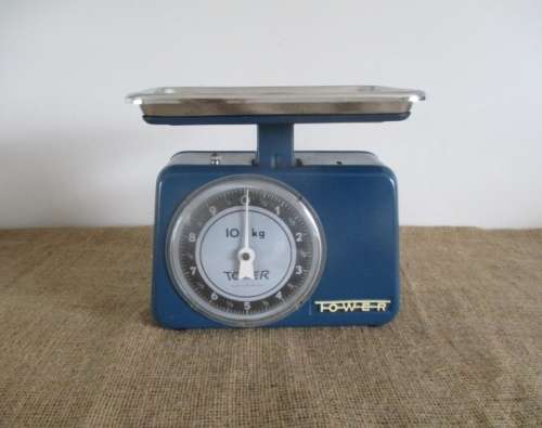 At Last !!!!   Nice Looking Blue Vintage Tower 10Kg Kitchen Scale   1960   West Germany