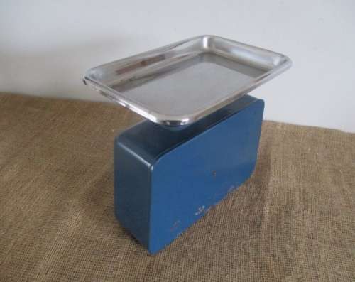 At Last !!!!   Nice Looking Blue Vintage Tower 10Kg Kitchen Scale   1960   West Germany