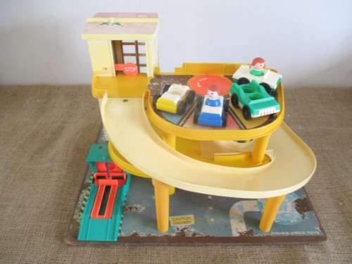 Vintage Fisher Price Little People Parking - Garage - Service Bay    1970's