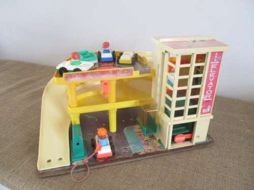 Vintage Fisher Price Little People Parking - Garage - Service Bay    1970's