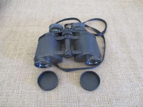 Vivitar 8 X 30mm Field 8.5 Binocular With Shoulder Strap & Two Lens Caps In Original Bag