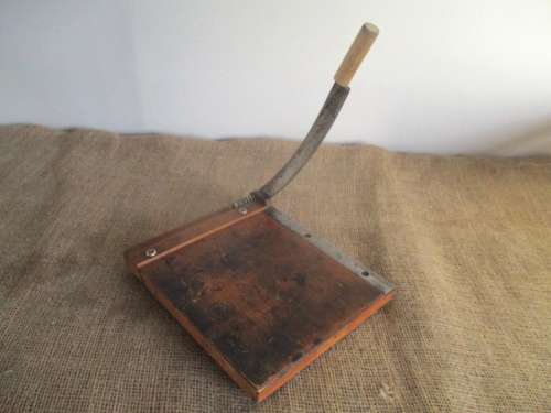 Rare !!! Antique/Vintage 7 Inch Desktop Guillotine Paper Cutter With Measuring Ruler On Wooden Base
