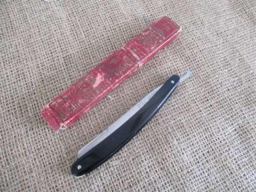 An Antique/Vintage Pearson & Sons Cut Throat Razor   Norwich + Haan Solingen Cremer Carton Holder