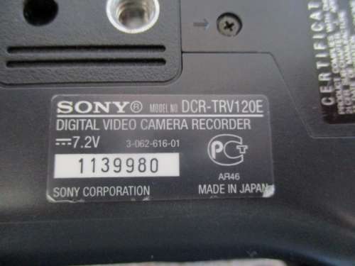 Sony DCR-TRV120E 450x Digital 8 Digital Video Camera Recorder With Carry Bag        1995      Japan